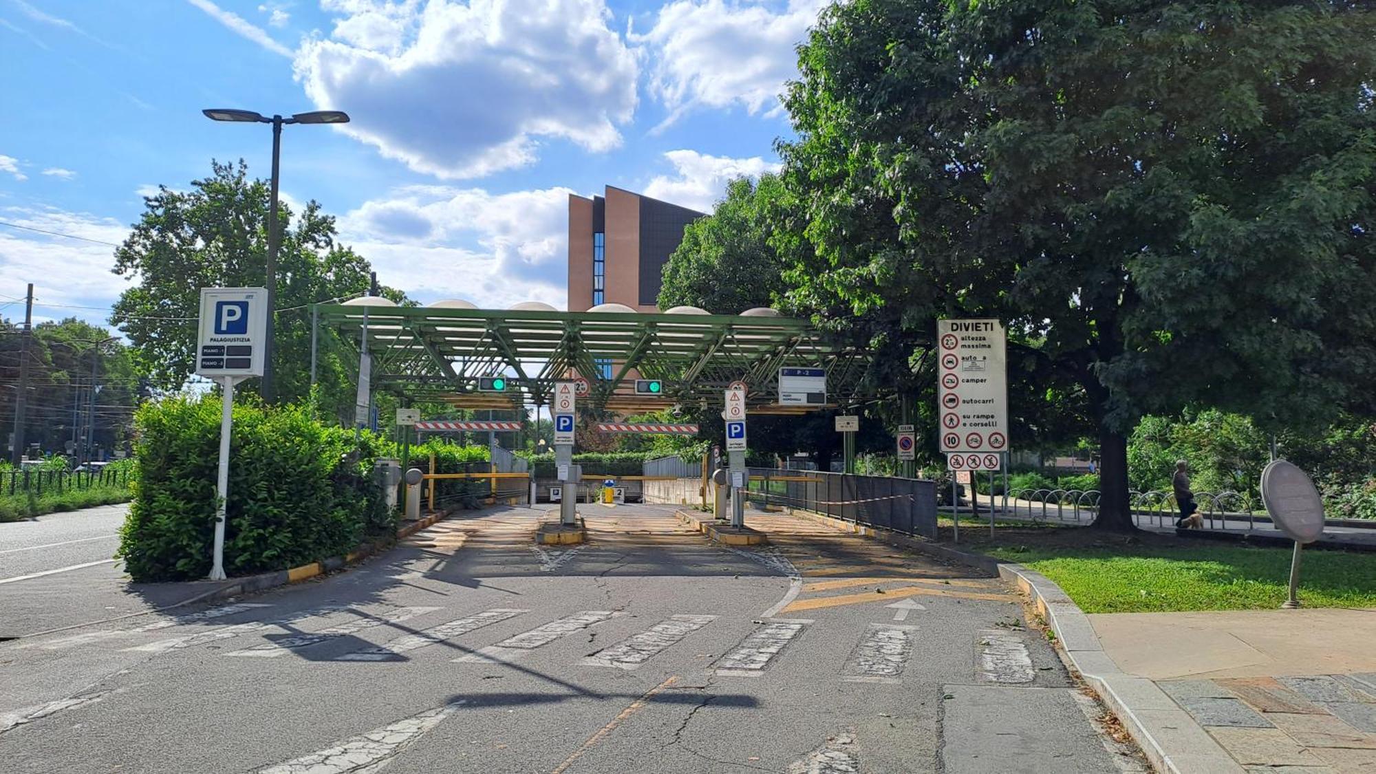 Flat City Center Porta Susa, Free Parking Wifii Smart Tv Sky Turin Exterior foto